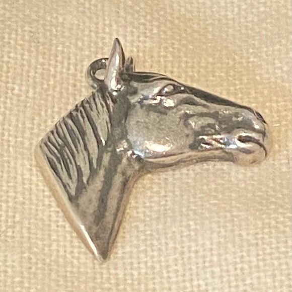 James Avery Retired Detailed Horse Head Charm - Picture 2 of 3